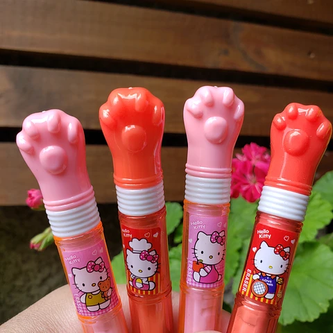 GOMA DE BORRAR CON TAPA DISEÑO PATITA GATUNA Y HELLO KITTY