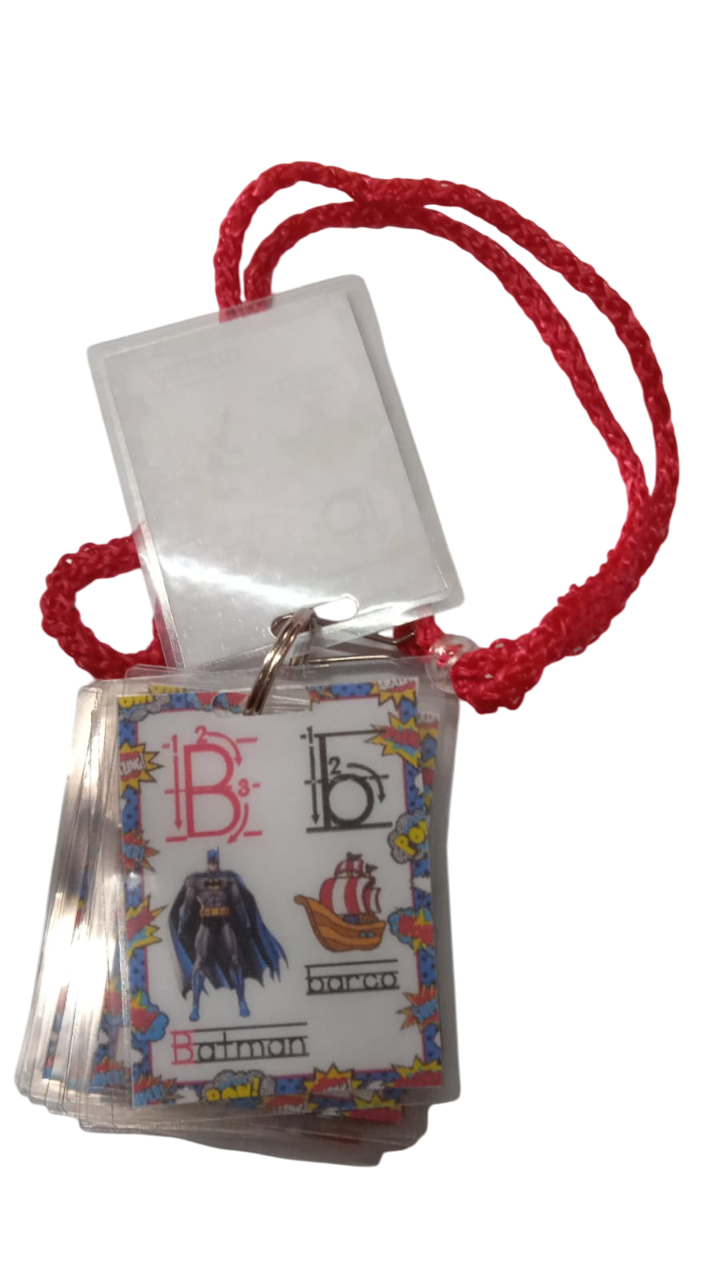 LLAVERO DEL ABECEDARIO DE SUPERHEROES