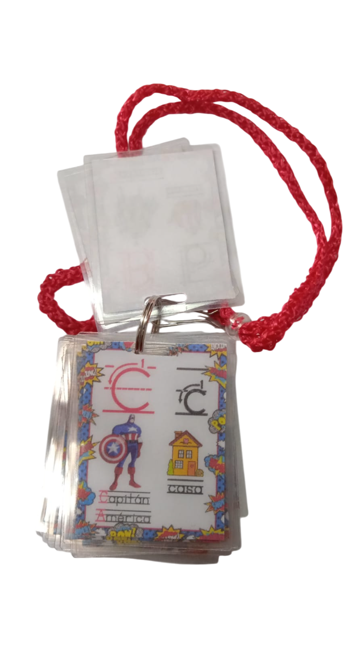 LLAVERO DEL ABECEDARIO DE SUPERHEROES